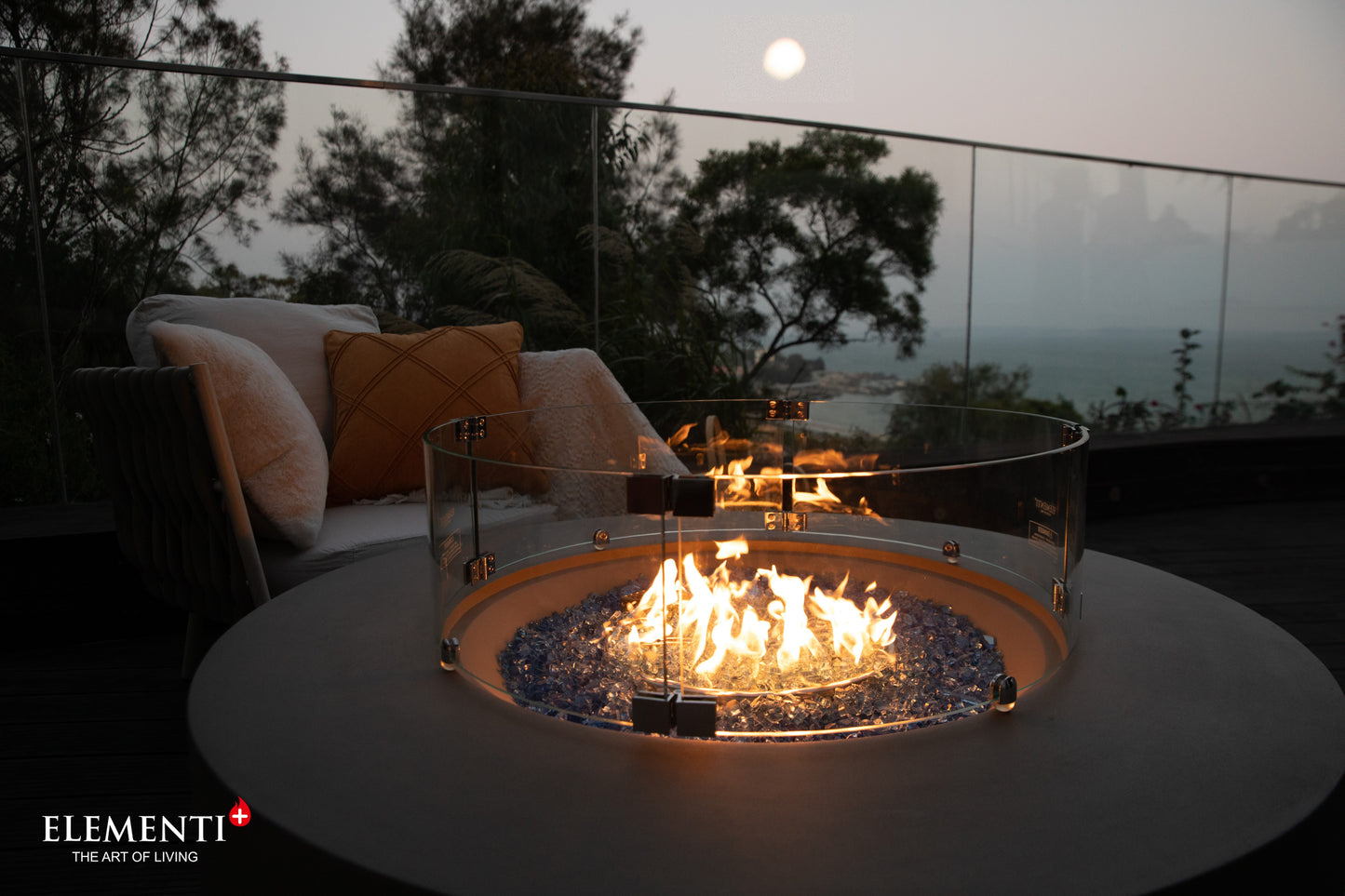 Colosseo Modern Smooth Concrete Round Fire Pit Table