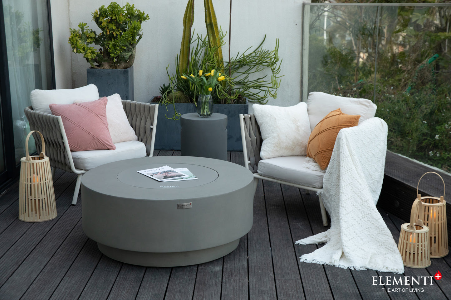 Colosseo Modern Smooth Concrete Round Fire Pit Table
